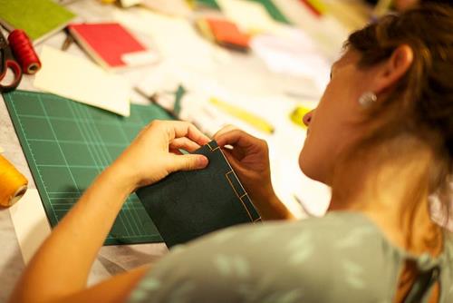 Kirei - Manualidades Japonesas - Modelado de flores - Curso manualidades Barcelona