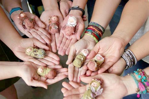 Kirei - Manualidades Japonesas - Modelado de flores - Curso manualidades Barcelona