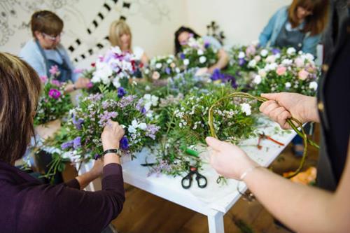 Kirei - Manualidades Japonesas - Modelado de flores - Curso manualidades Barcelona